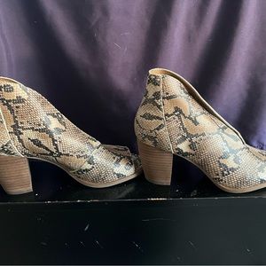 Lucky Brand shoes barely worn